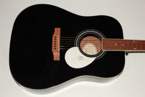 PETE TOWNSHEND SIGNED AUTOGRAPH GIBSON EPIPHONE ACOUSTIC GUITAR – THE WHO LEGEND  COLLECTIBLE MEMORABILIA