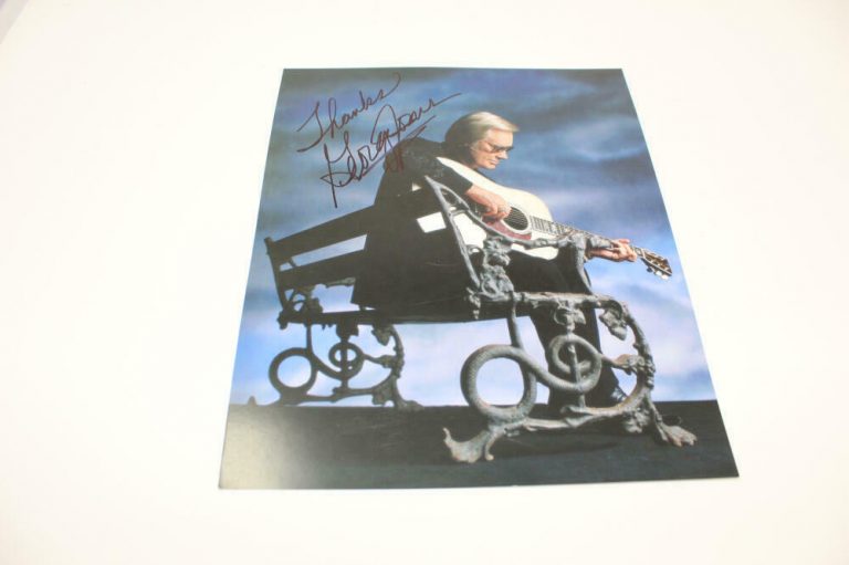 GEORGE JONES SIGNED AUTOGRAPH 8X10 PHOTO – COUNTRY MUSIC LEGEND, I AM WHAT I AM  COLLECTIBLE MEMORABILIA