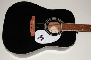 CHRIS YOUNG SIGNED AUTOGRAPH GIBSON EPIPHONE ACOUSTIC GUITAR – COUNTRY STAR  COLLECTIBLE MEMORABILIA