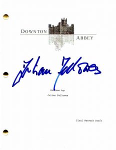 JULIAN FELLOWES SIGNED AUTOGRAPH DOWNTON ABBEY FULL PILOT SCRIPT – VERY RARE!  COLLECTIBLE MEMORABILIA