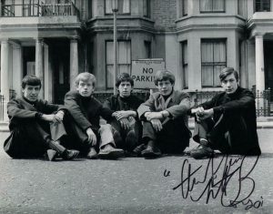 CHARLIE WATTS SIGNED AUTOGRAPH 8X10 PHOTO – CLASSIC ROLLING STONES GROUP PHOTO  COLLECTIBLE MEMORABILIA