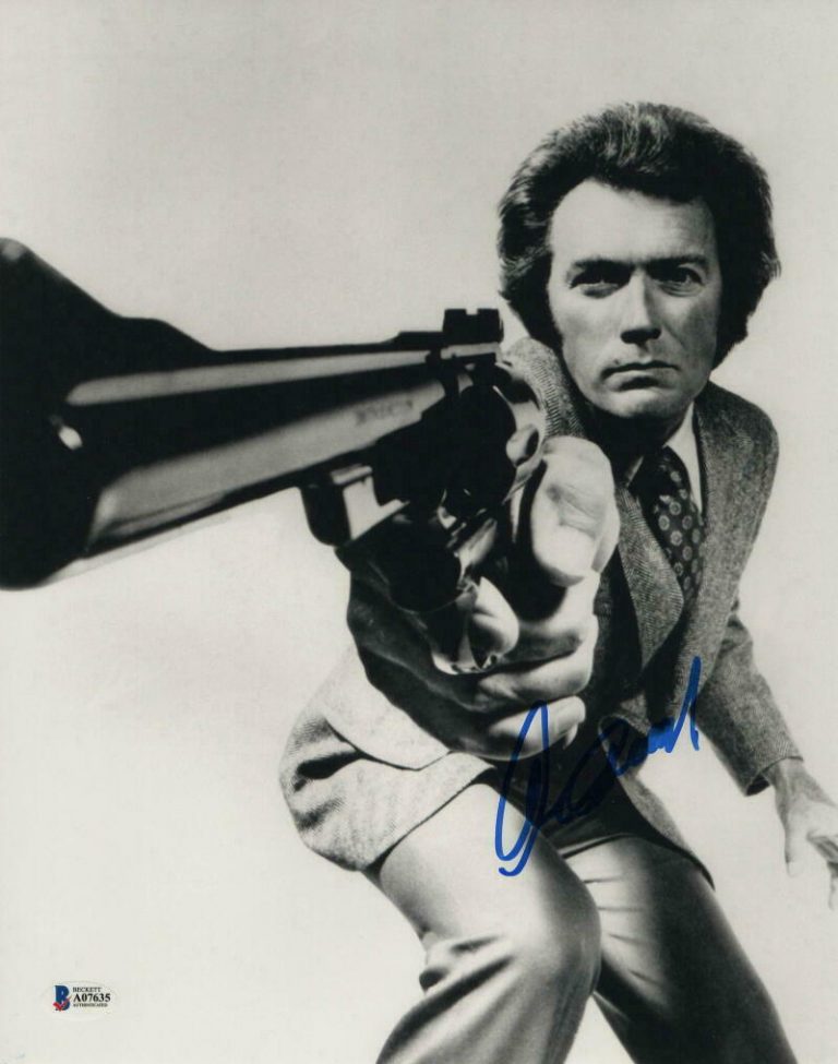 CLINT EASTWOOD SIGNED AUTOGRAPH 11×14 PHOTO – UNFORGIVEN, CLASSIC POSE, BECKETT  COLLECTIBLE MEMORABILIA