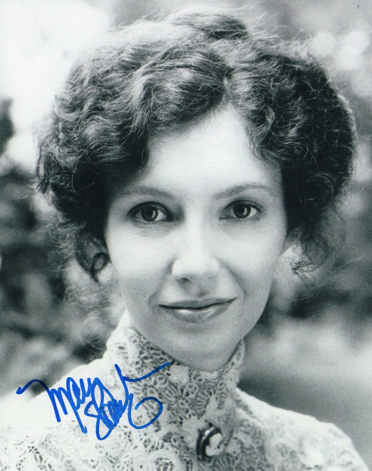 Mary Steenburgen Back To The Future Signed X Photo W Coa Collectible Memorabilia Autographia