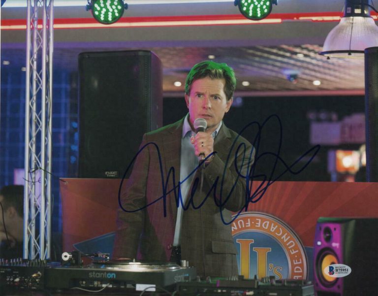 MICHAEL J FOX SIGNED AUTOGRAPH 11×14 PHOTO – MARTY BACK TO THE FUTURE A BECKETT  COLLECTIBLE MEMORABILIA