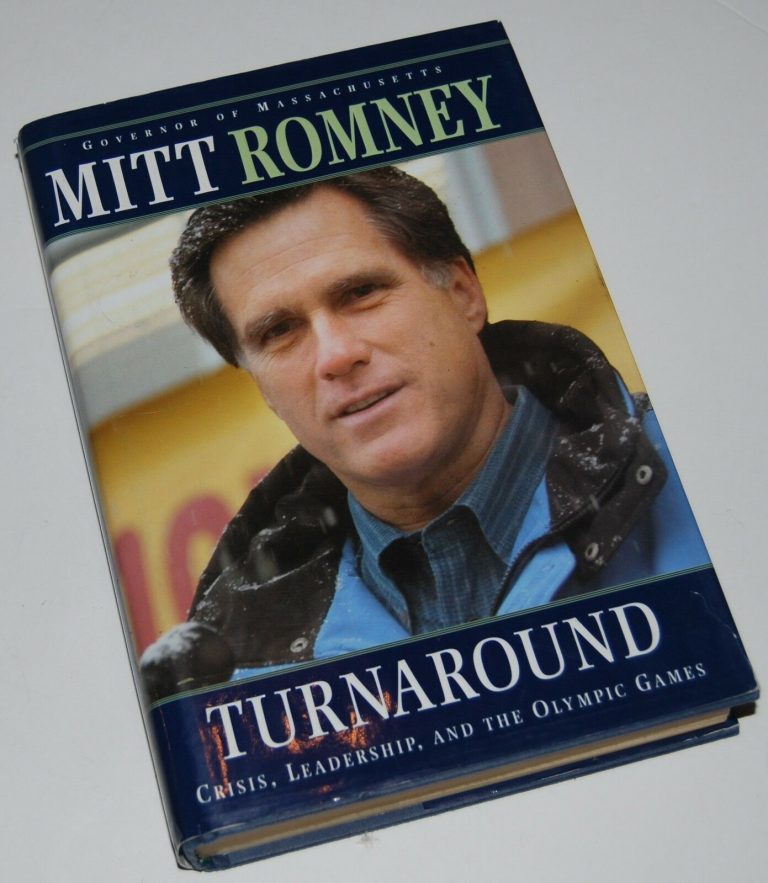 MITT ROMNEY SIGNED (TURNAROUND) BOOK *PRESIDENT CANDIDATE 2010 GOP* W/COA  COLLECTIBLE MEMORABILIA