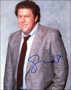GEORGE WENDT “CHEERS” AUTOGRAPH SIGNED ‘NORM PETERSON’ 8×10 PHOTO  COLLECTIBLE MEMORABILIA