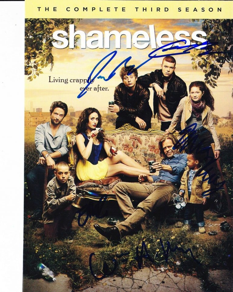 SHAMELESS CAST SIGNED SEASON THREE PICTURE  COLLECTIBLE MEMORABILIA