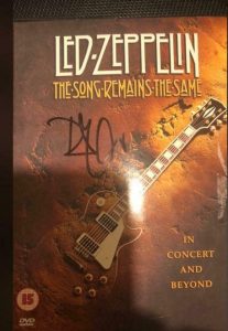 ROBERT PLANT SIGNED AUTOGRAPH LED ZEPPELIN – THE SONGS REMAIN THE SAME DVD SET  COLLECTIBLE MEMORABILIA