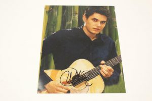 JOHN MAYER SIGNED AUTOGRAPH 8X10 PHOTO – VERY YOUNG STUD, ROOM FOR SQUARES  COLLECTIBLE MEMORABILIA