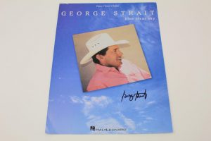 GEORGE STRAIT SIGNED AUTOGRAPH CLEAR BLUE SKY SHEET MUSIC BOOK – COUNTRY LEGEND  COLLECTIBLE MEMORABILIA