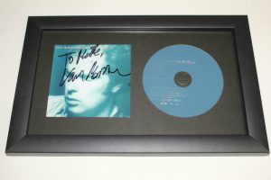 VAN MORRISON SIGNED AUTOGRAPH INTO THE MUSIC FRAMED CD DISPLAY – BROWN EYED GIRL  COLLECTIBLE MEMORABILIA