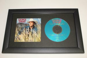 GEORGE STRAIT SIGNED AUTOGRAPH EASY COME, EASY GO FRAMED CD DISPLAY – COUNTRY  COLLECTIBLE MEMORABILIA