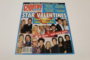 TRISHA YEARWOOD +1 SIGNED AUTOGRAPH COUNTRY WEEKLY MAGAZINE – VERY RARE, LEGEND  COLLECTIBLE MEMORABILIA