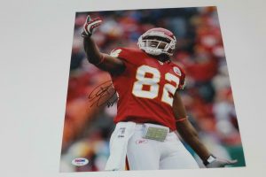 DWAYNE BOWE SIGNED AUTOGRAPH 11X14 PHOTO – KANSAS CITY CHIEFS PRO BOWLER PSA  COLLECTIBLE MEMORABILIA