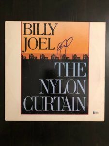 BILLY JOEL SIGNED AUTOGRAPH – VINYL ALBUM RECORD LP – THE NYLON CURTIN B BECKETT  COLLECTIBLE MEMORABILIA