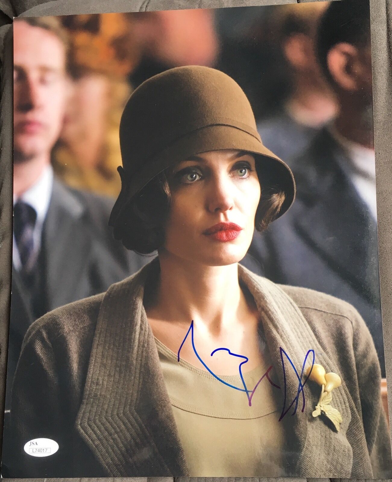ANGELINA JOLIE SIGNED AUTOGRAPH RARE CHANGELING VINTAGE 11x14 PHOTO JSA