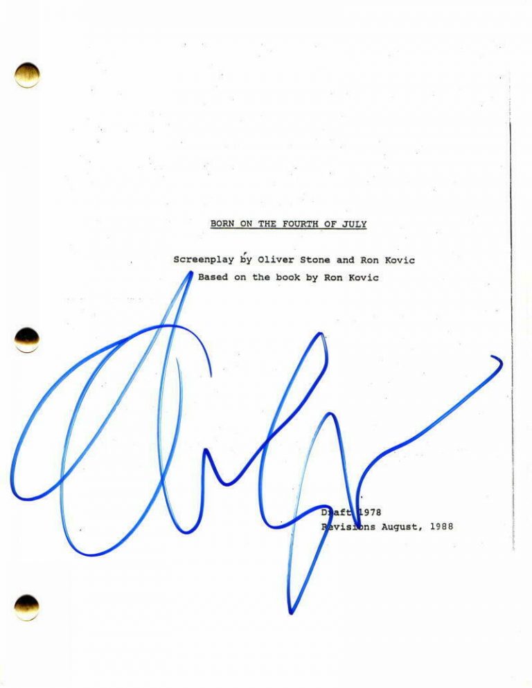OLIVER STONE SIGNED AUTOGRAPH – BORN ON THE FOURTH OF JULY FULL MOVIE SCRIPT  COLLECTIBLE MEMORABILIA