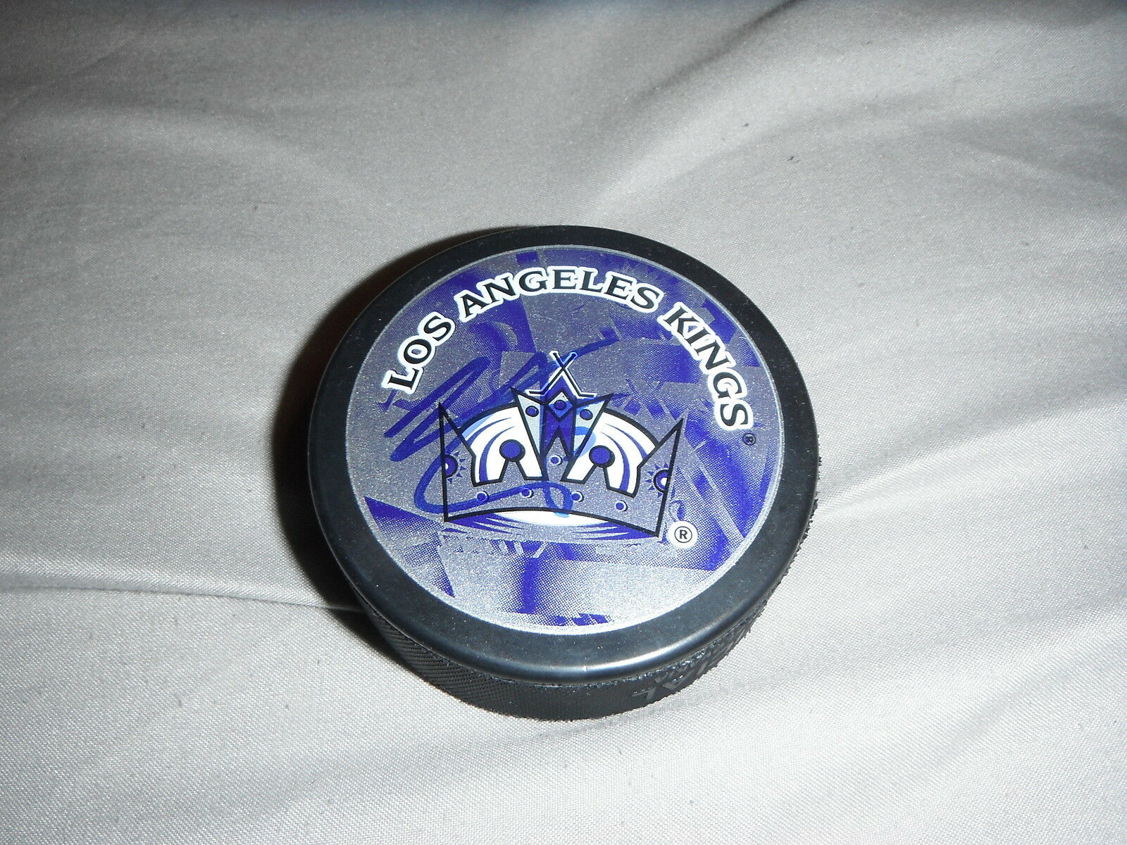 LOS ANGELES KINGS KEATON ELLERBY SIGNED PUCK Collectible Memorabilia