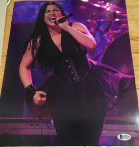 AMY LEE SIGNED AUTOGRAPH VERY RARE EVANESCENCE SEXY SINGER STAGE 11×14 PHOTO BAS  COLLECTIBLE MEMORABILIA