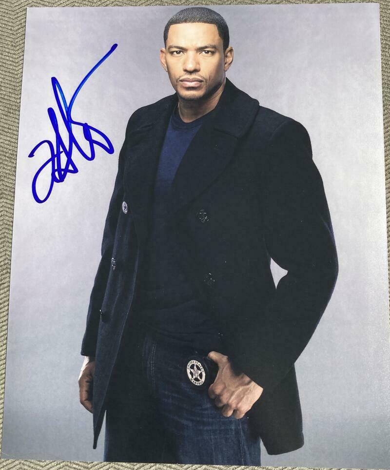 LAZ ALONSO SIGNED RARE AUTOGRAPHED 8X10 PHOTO - AVATAR CASUAL POSE WITH