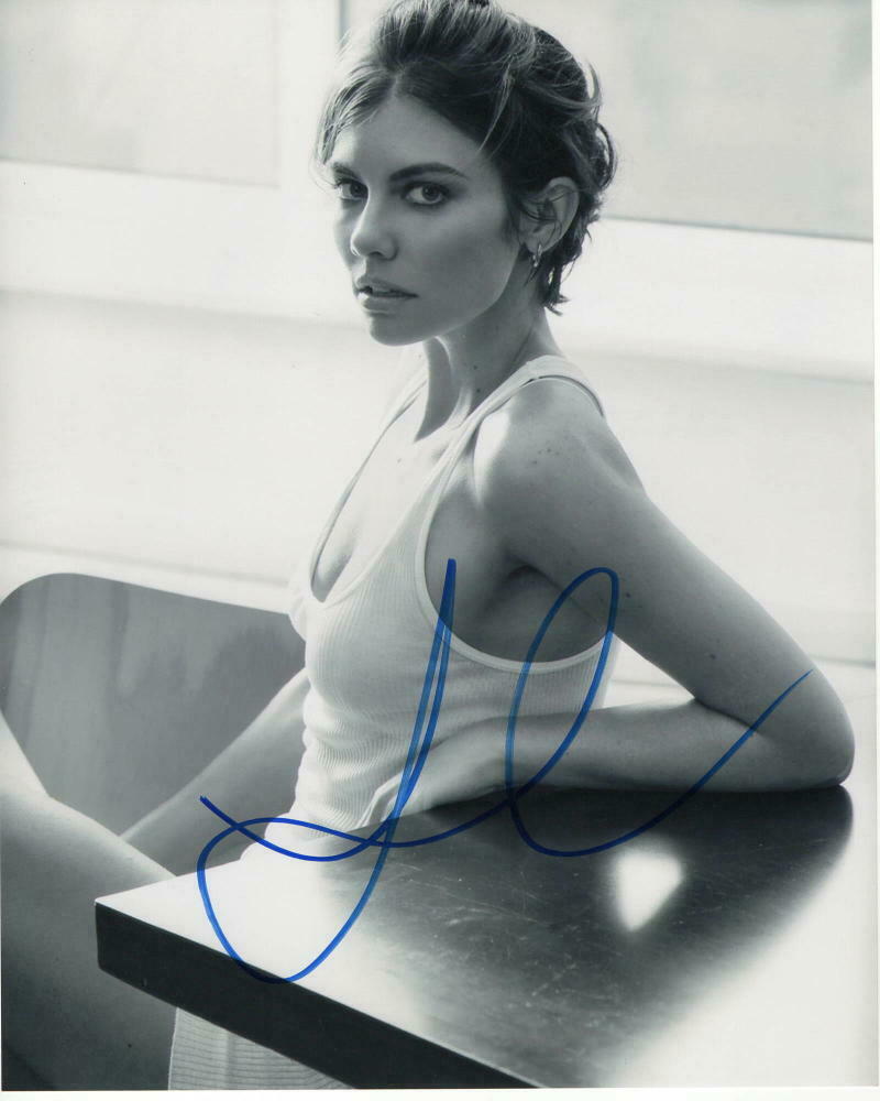 Lauren Cohan Signed Autographed 8x10 Photo Super Sexy Beautiful Hot Maggie Collectible 0488