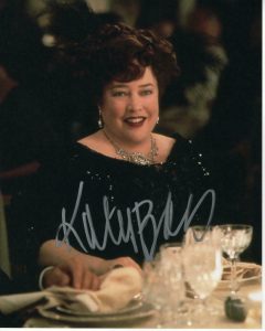 KATHY BATES SIGNED AUTOGRAPH 8X10 PHOTO – TITANTIC, THE WATERBOY, AHS, MISERY  COLLECTIBLE MEMORABILIA