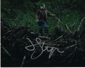 JOHN LITHGOW SIGNED AUTOGRAPHED 8X10 PHOTO – DEXTER, BOMBSHELL, PET SEMATARY  COLLECTIBLE MEMORABILIA