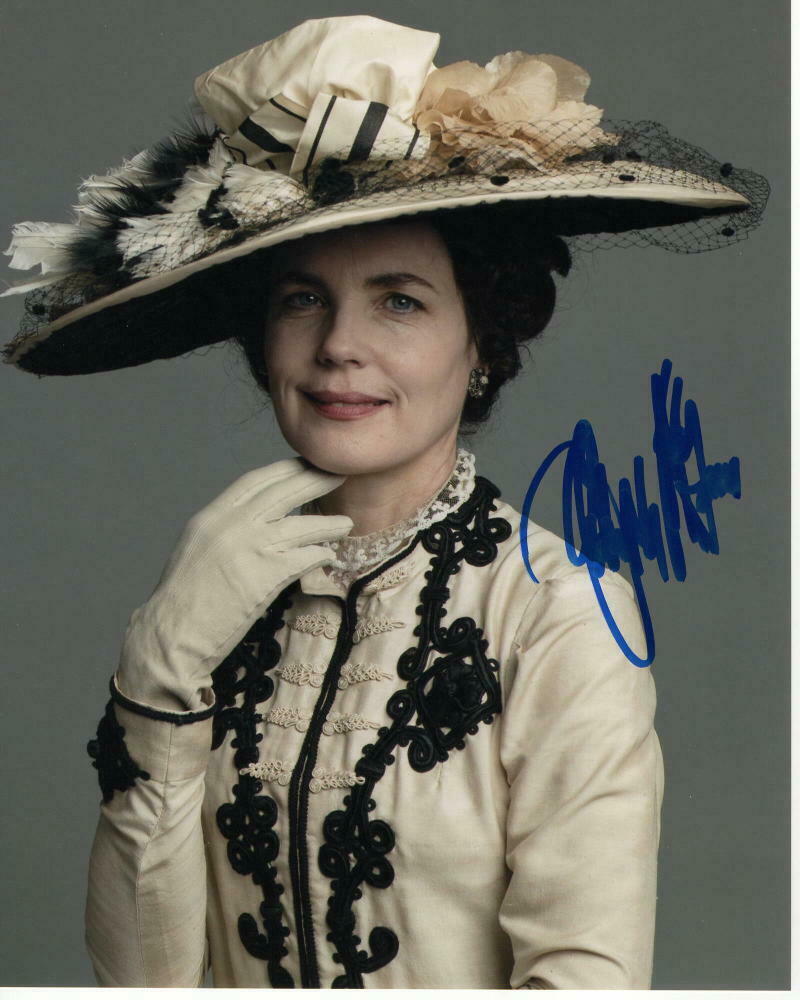 my COA Hand Signed 8x10 photo Elizabeth McGovern as CORA in DOWNTON ABBEY 