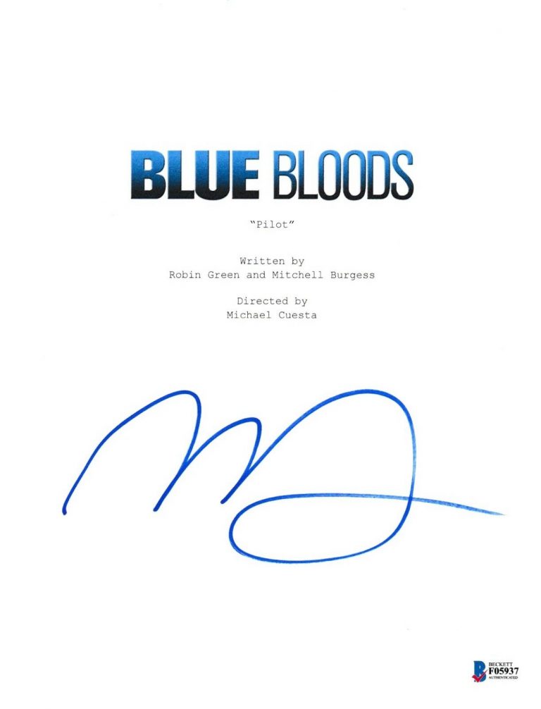 MICHAEL CUESTO SIGNED BLUE BLOODS PILOT SCRIPT BECKETT BAS AUTOGRAPH AUTO  COLLECTIBLE MEMORABILIA