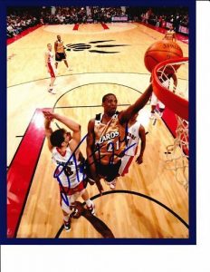 WASHINGTON WIZARDS DONNELL TAYLOR SIGNED LAY UP 8X10  COLLECTIBLE MEMORABILIA