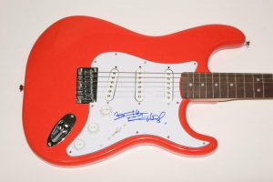 KEITH RICHARDS SIGNED AUTOGRAPH FENDER BRAND ELECTRIC GUITAR – ROLLING STONES B  COLLECTIBLE MEMORABILIA