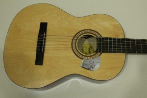 DAVID GILMOUR SIGNED AUTOGRAPH FENDER BRAND ACOUSTIC GUITAR -PINK FLOYD THE WALL  COLLECTIBLE MEMORABILIA