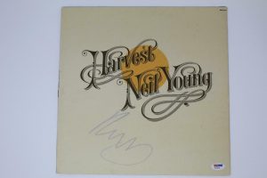 NEIL YOUNG SIGNED AUTOGRAPH ALBUM VINYL RECORD – HARVEST MOON CSNY VERY RARE PSA  COLLECTIBLE MEMORABILIA