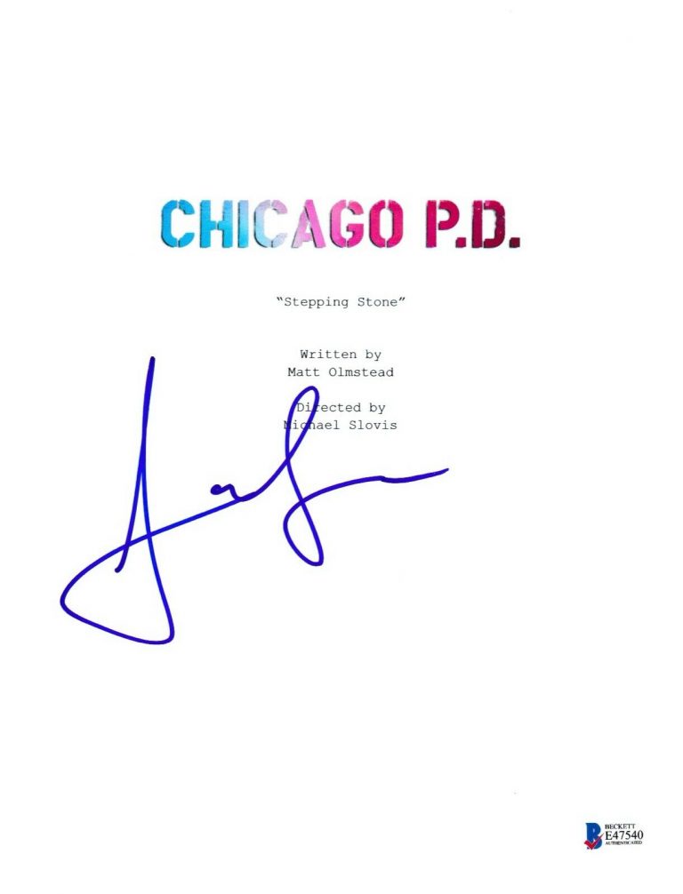 JON SEDA SIGNED CHICAGO PD P.D. PILOT SCRIPT COVER BECKETT BAS AUTOGRAPH AUTO  COLLECTIBLE MEMORABILIA
