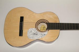 JACKSON BROWNE SIGNED AUTOGRAPH FENDER BRAND ACOUSTIC GUITAR – HOLD OUT, JSA  COLLECTIBLE MEMORABILIA