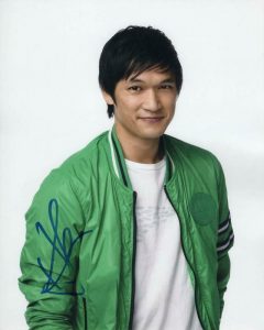 HARRY SHUM JR SIGNED AUTOGRAPH 8X10 PHOTO – SHAWDOWHUNTERS, CRAZY RICH ASIANS C  COLLECTIBLE MEMORABILIA