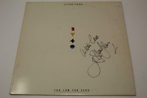 SIR ELTON JOHN SIGNED AUTOGRAPH ALBUM VINYL RECORD – TOO LOW FOR ZERO, ROCKETMAN  COLLECTIBLE MEMORABILIA