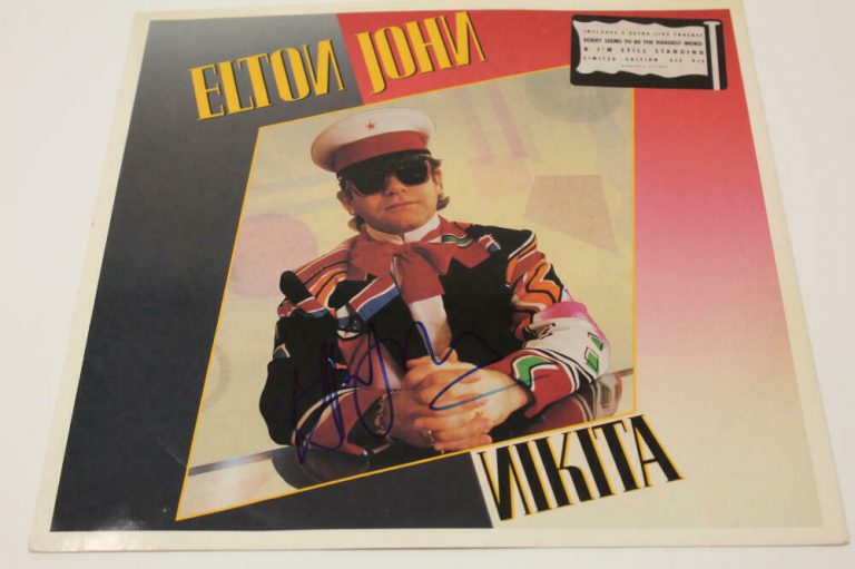 ELTON JOHN SIGNED AUTOGRAPH ALBUM VINYL RECORD – NIKITA SINGLE, ROCKETMAN, ICON  COLLECTIBLE MEMORABILIA