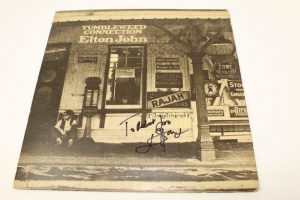 SIR ELTON JOHN SIGNED AUTOGRAPH ALBUM VINYL RECORD – TUMBLEWEED CONNECTION, RARE  COLLECTIBLE MEMORABILIA