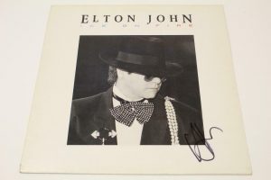 ELTON JOHN SIGNED AUTOGRAPH ALBUM VINYL RECORD – ICE ON FIRE, ROCKETMAN, LEGEND  COLLECTIBLE MEMORABILIA