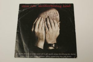 ELTON JOHN SIGNED AUTOGRAPH ALBUM VINYL RECORD – SACRIFICE HEALING HANDS SINGLE  COLLECTIBLE MEMORABILIA