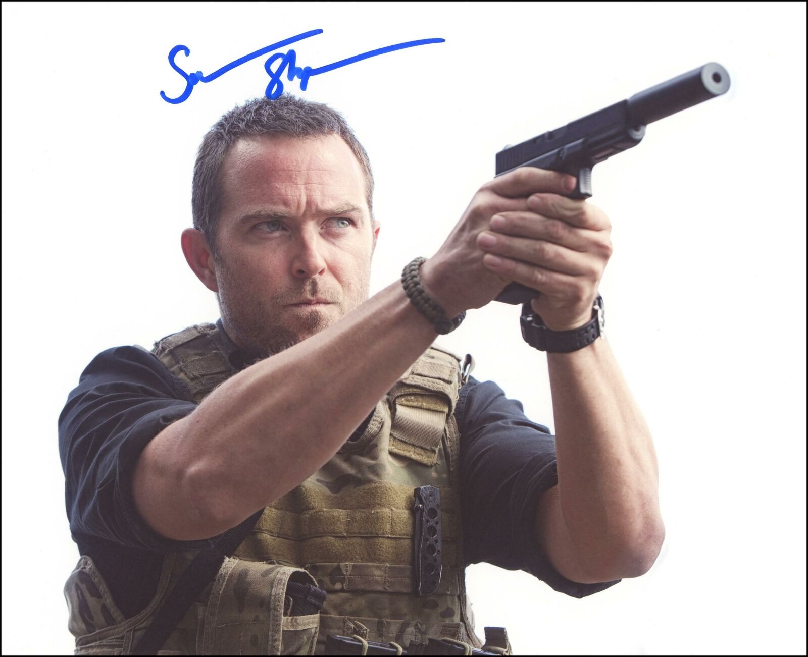 Sullivan Stapleton Strike Back Autograph Signed Sgt Damien Scott 8x10 Photo Collectible