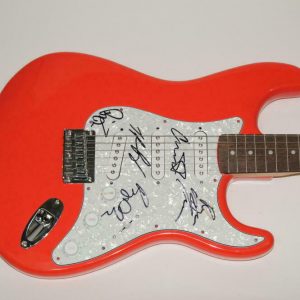 BAND OF HORSES X5 SIGNED AUTOGRAPH FENDER BRAND ELECTRIC GUITAR - BEN BRIDWELL + COLLECTIBLE MEMORABILIA
