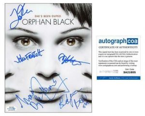 “ORPHAN BLACK” CAST AUTOGRAPHS SIGNED 8×10 PHOTO – TATIANA MASLANY +4 ACOA  COLLECTIBLE MEMORABILIA