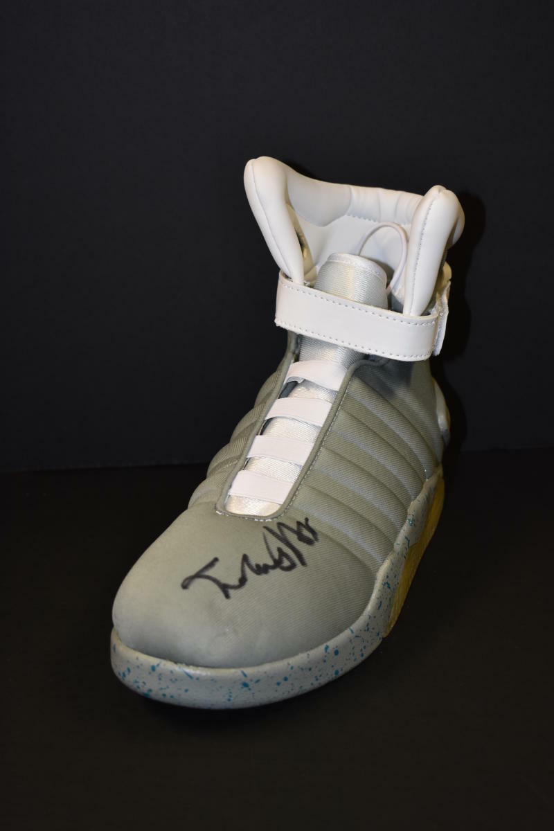 MICHAEL J FOX BACK TO THE FUTURE SIGNED SNEAKER PROOF AUTOGRAPH PSA WITNESS C Collectible Memorabilia