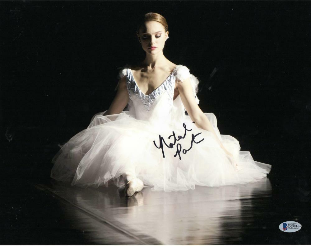 NATALIE PORTMAN SIGNED 11X14 PHOTO BLACK SWAN AUTOGRAPH BECKETT COA A Collectible Memorabilia