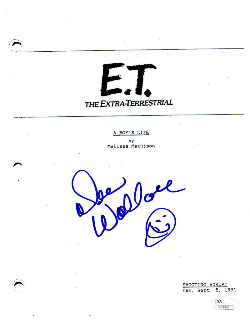 DEE WALLACE SIGNED ET THE EXTRA-TERRESTRIAL FULL SCRIPT AUTHENTIC AUTOGRAPH JSA Collectible Memorabilia