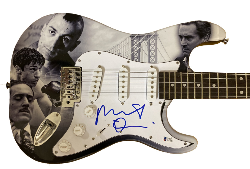 ROBERT DENIRO SIGNED FULL SIZE CUSTOM ELECTRIC GUITAR AUTOGRAPH BECKETT COA Collectible Memorabilia
