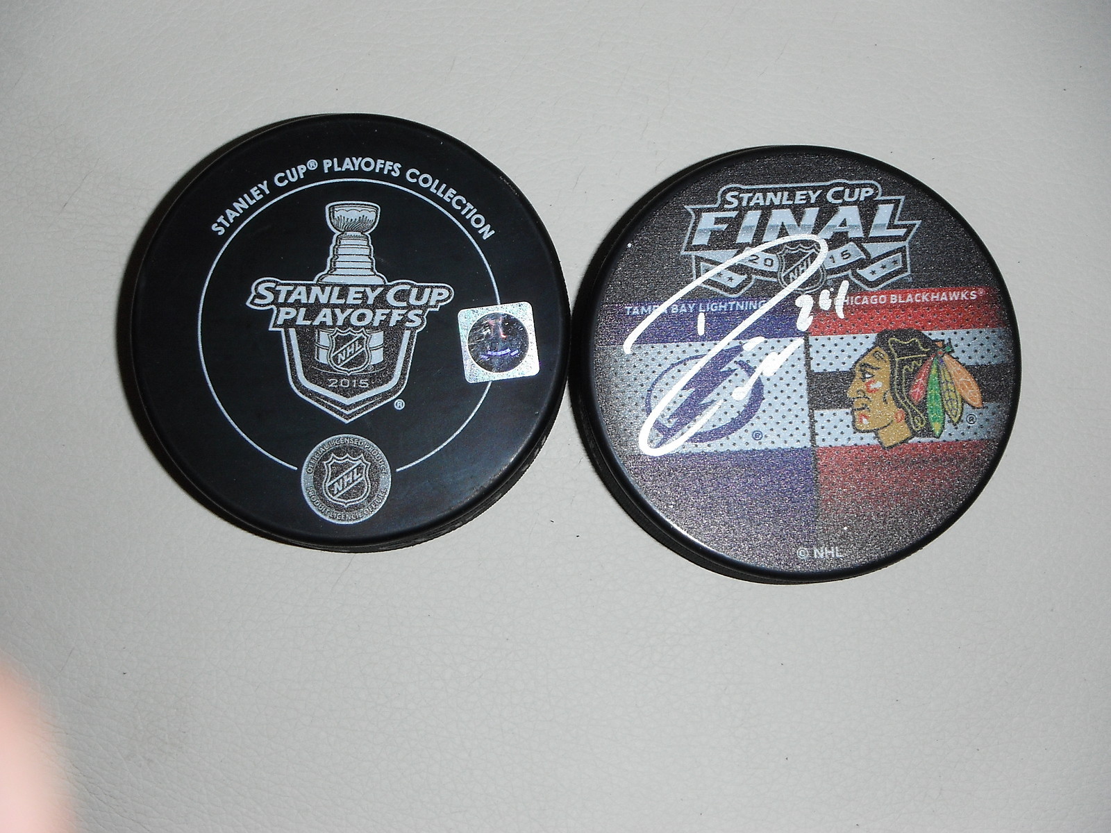 TAMPA BAY LIGHTNING RYAN CALLAHAN SIGNED 2015 STANLEY CUP PUCK COOL Collectible Memorabilia