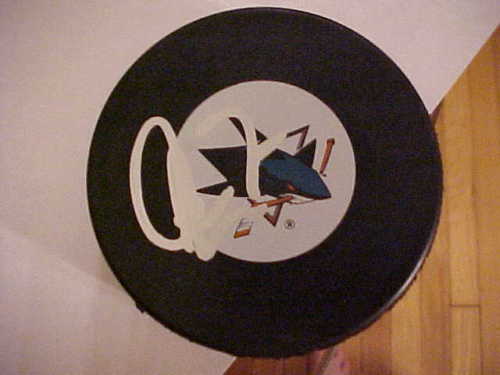 SAN JOSE SHARKS NICLAS WALLIN SIGNED PUCK Collectible Memorabilia